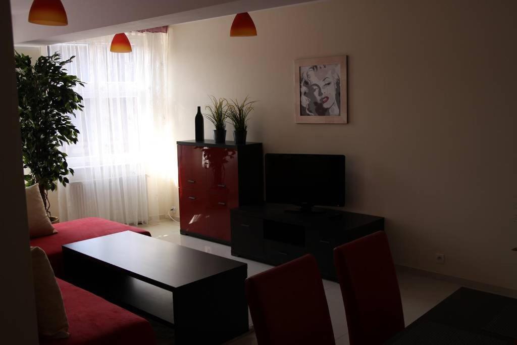Aparthotel Apart-Lux Bytom Exteriér fotografie